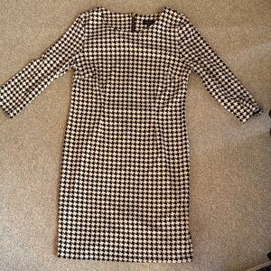 Spense Black and White Houndstooth Long Sleeve Dress